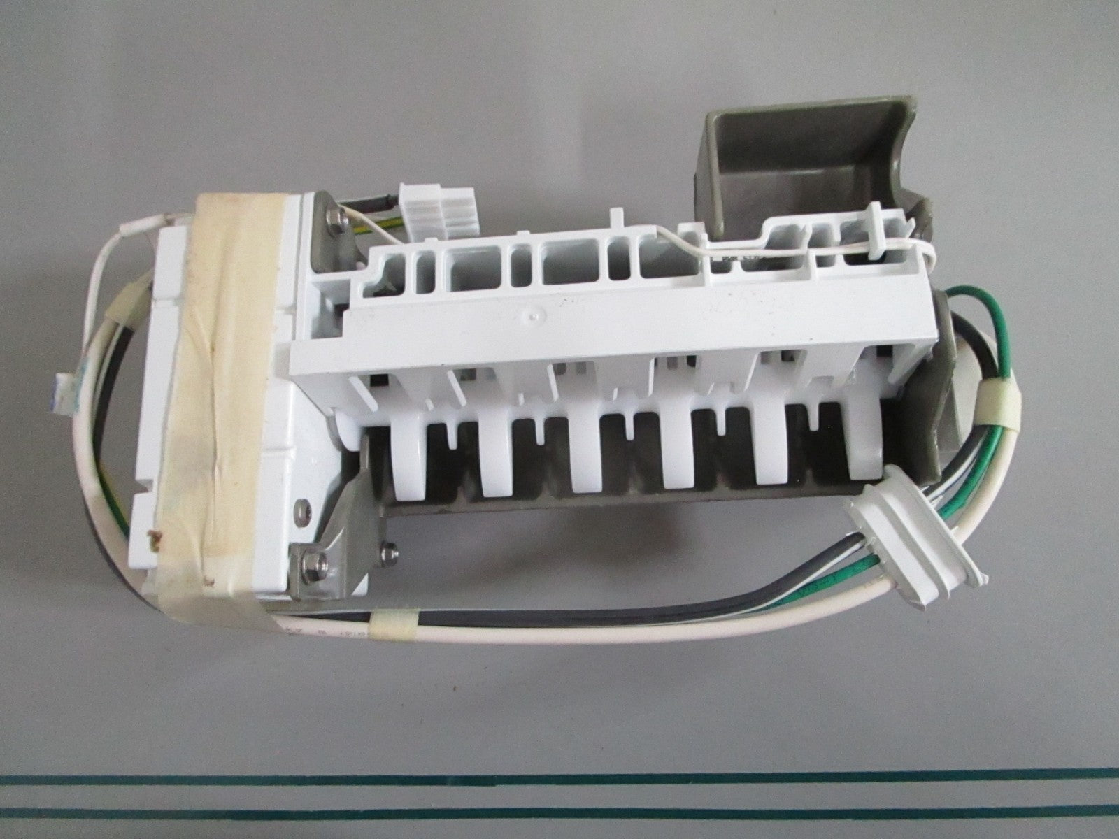 Whirlpool NEW OEM Refrigerator Ice Maker Assembly W11294907 NOS Genuine 0820