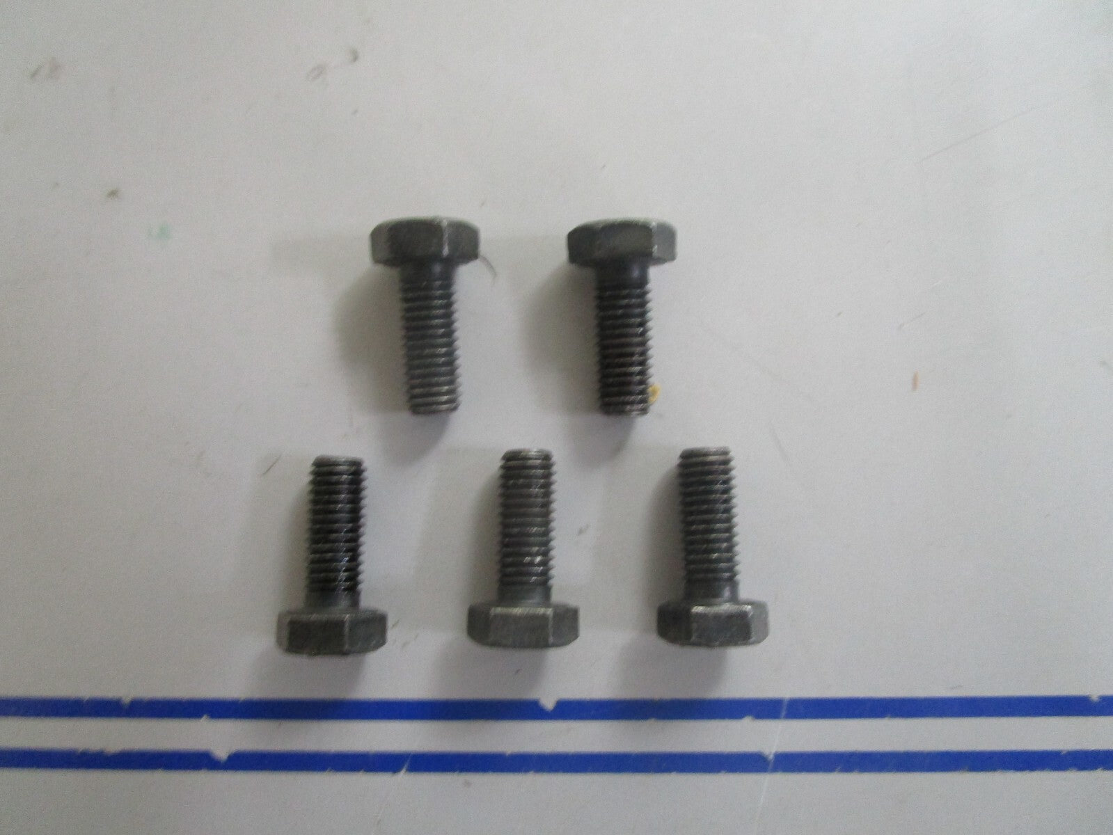 *NEW OEM* (LOT OF 5) 0720 Volvo Penta Screw 955295
