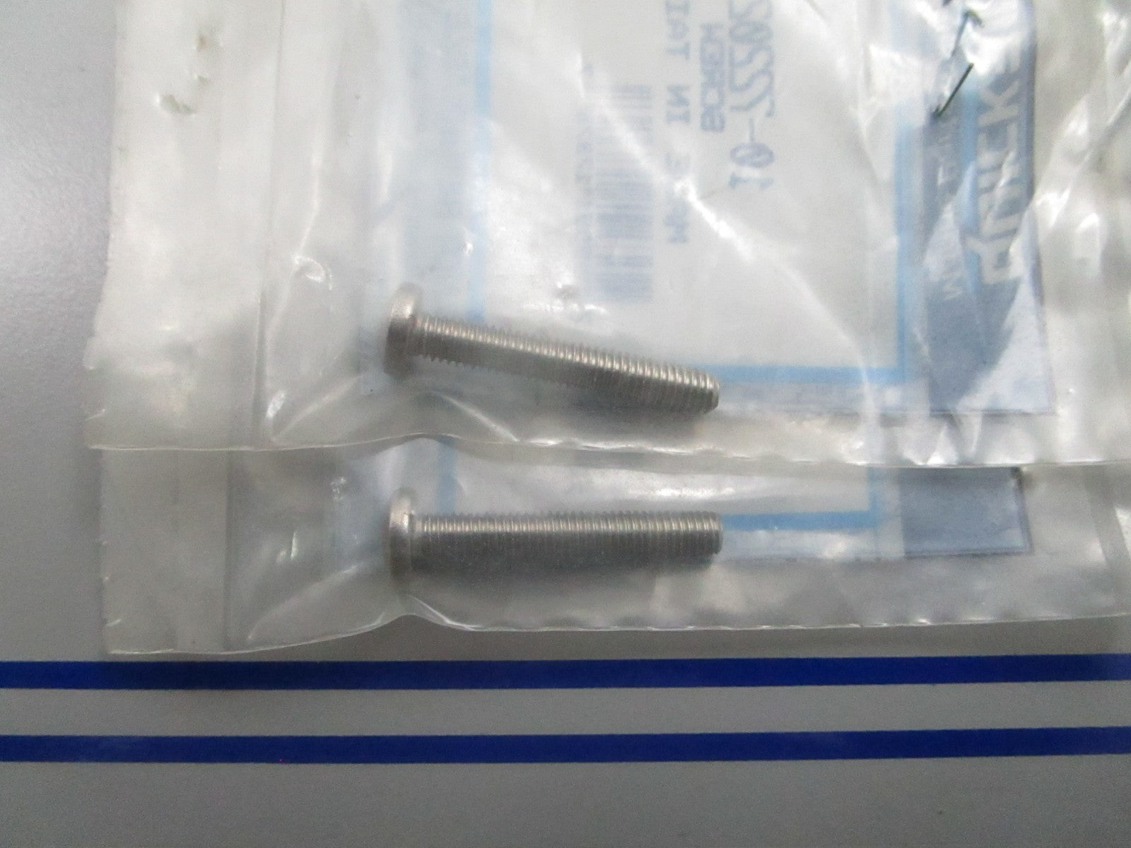 *NEW OEM* (LOT OF 2) 0810 Mercury Quicksilver Screw 10-72202