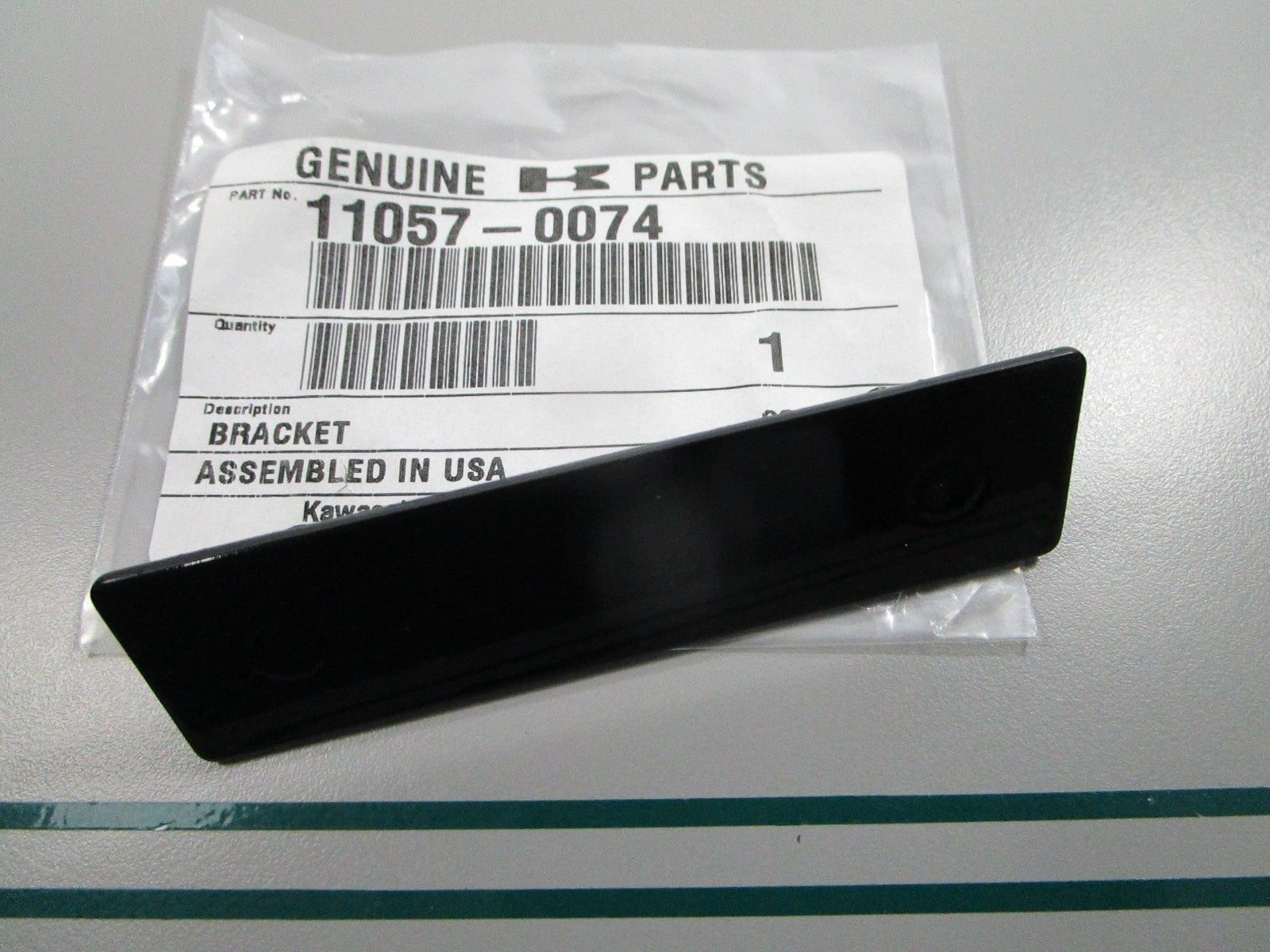 NEW OEM 11057-0074 Kawasaki Bracket 0810