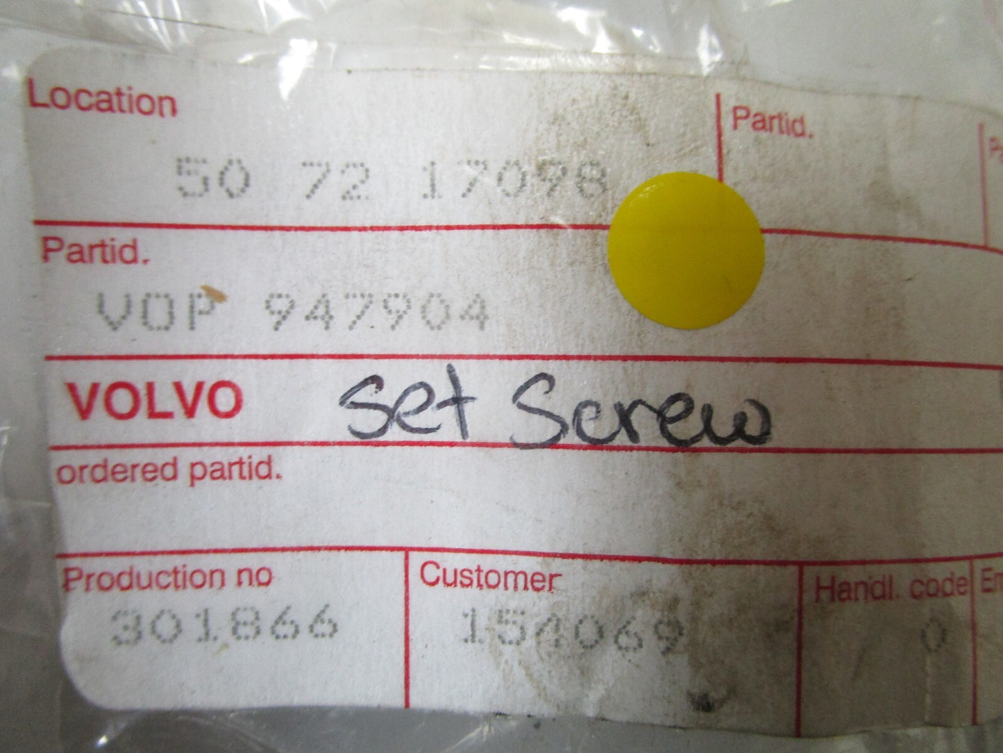 *NEW OEM* 0810 Volvo Penta Set Screw 947904