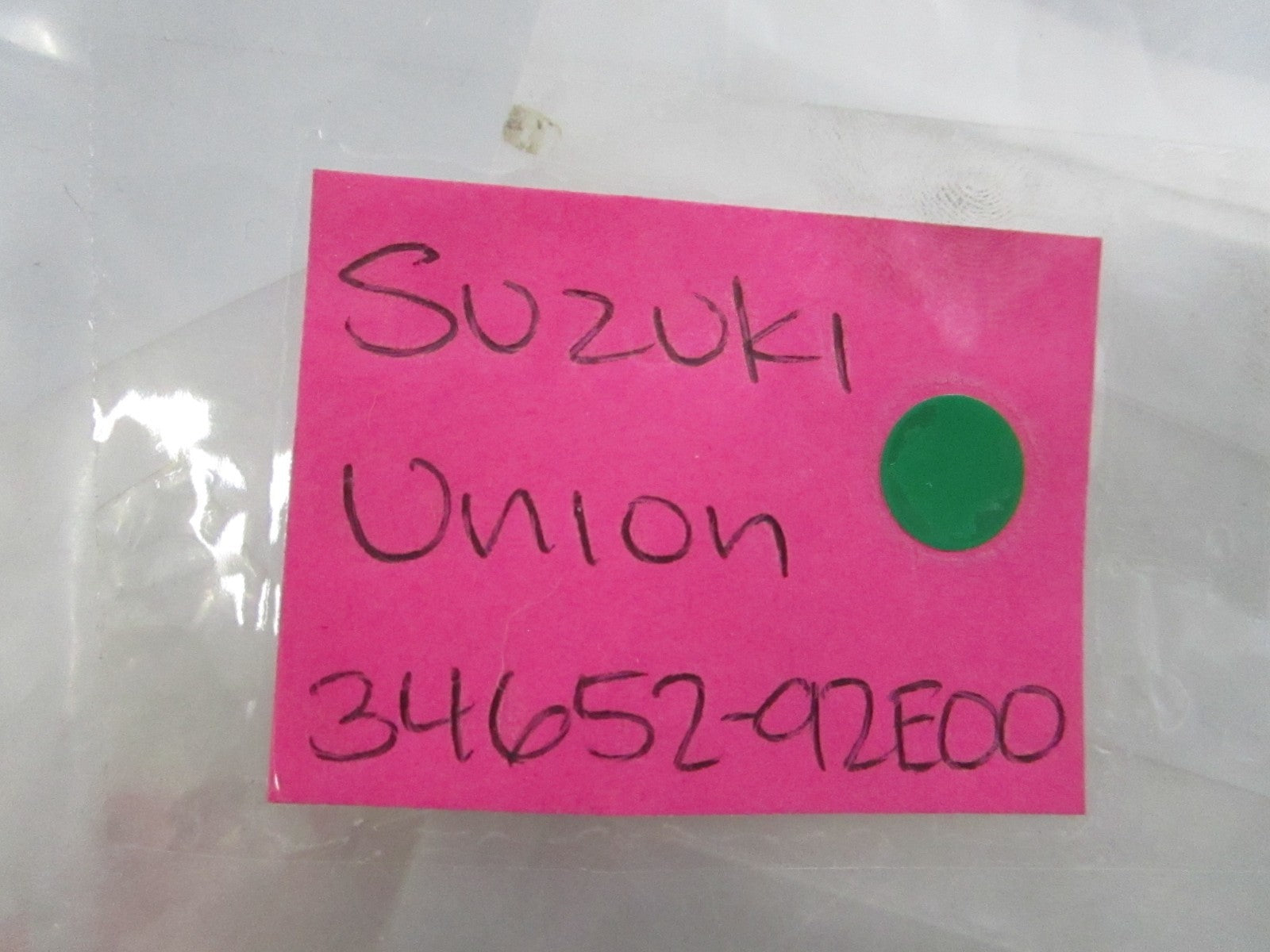 NEW OEM 34652-92E00 Suzuki Union 0810