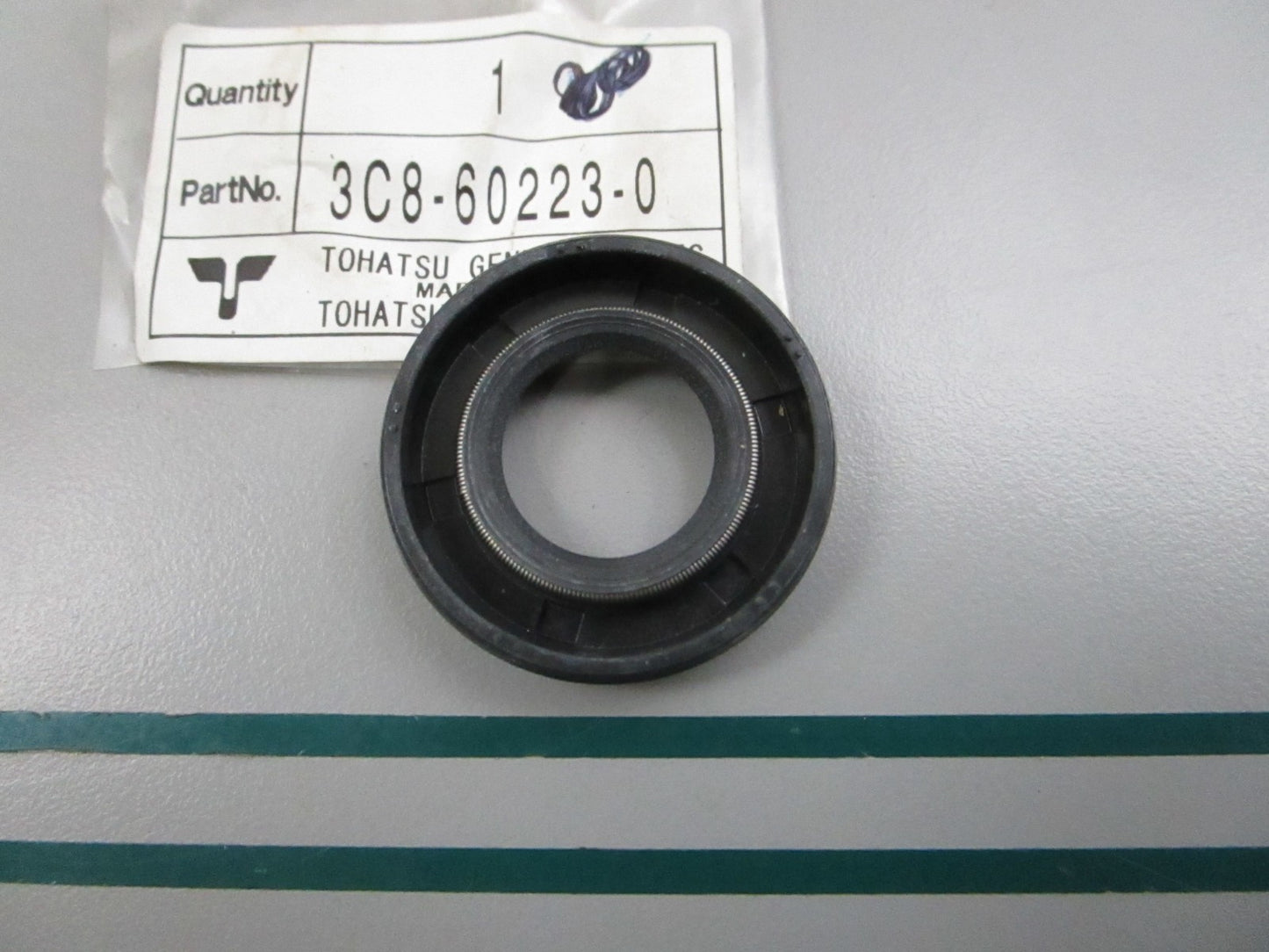 NEW OEM 3C8-60223-10 3C8602230 Tohatsu Oil Seal 0810