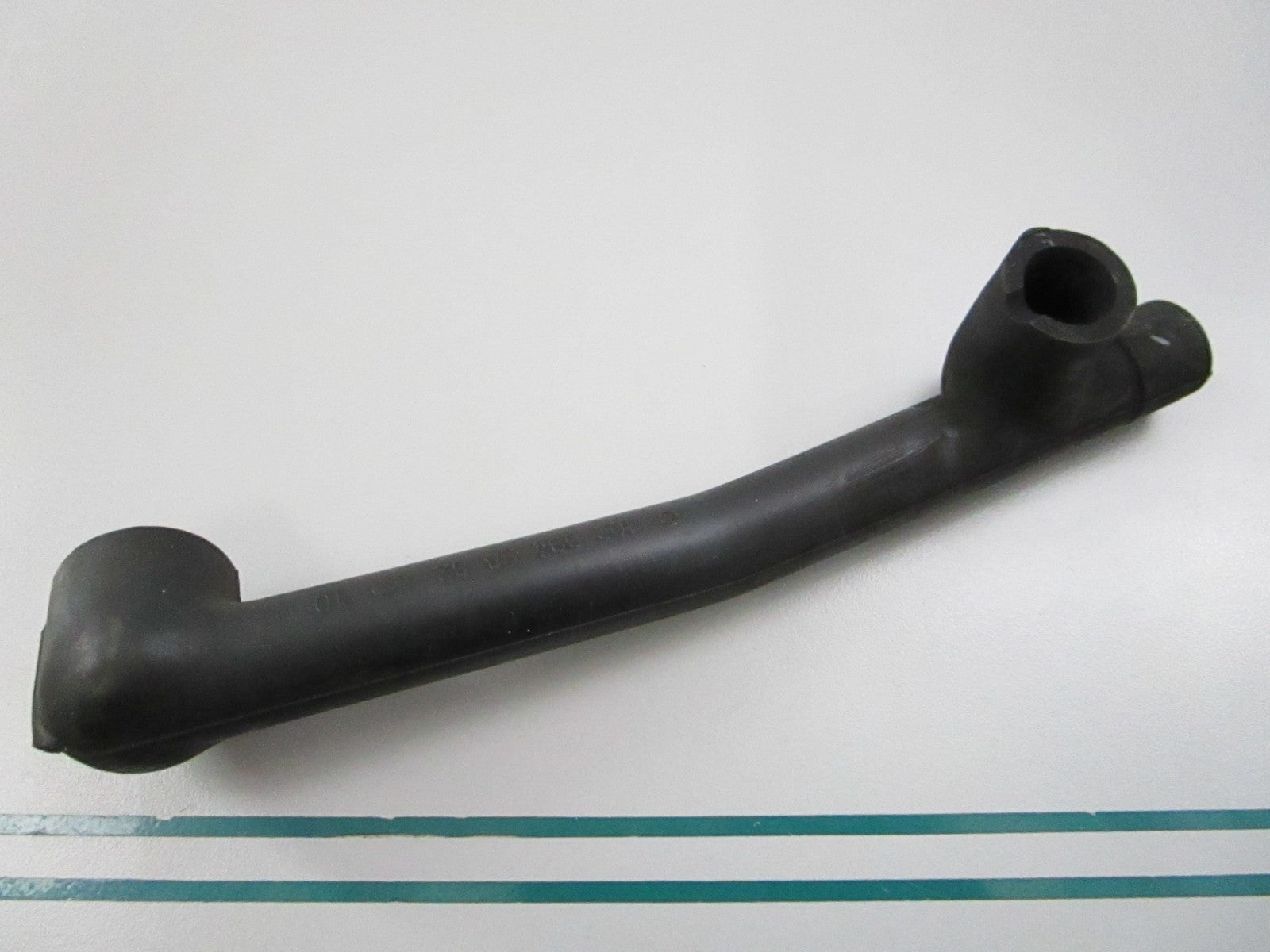 NEW OEM 1020945882 Mercedes-Benz Breather Hose 0810