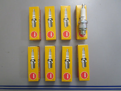 *NEW* (LOT OF 8) 0820 NGK Spark Plug B8HS-10