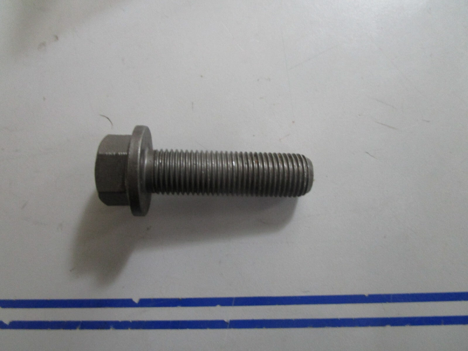 *NEW OEM* 0720 Volvo Penta Flange Screw 465826
