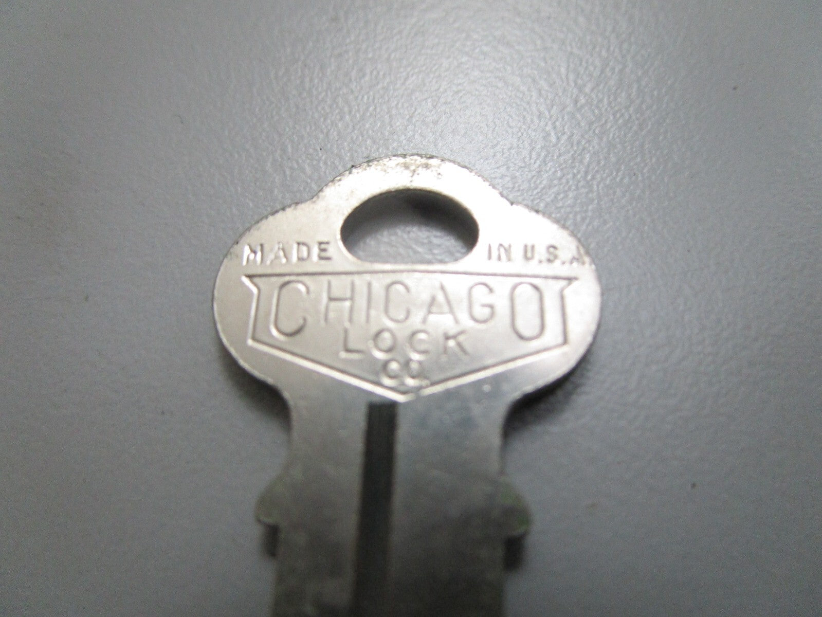 *NEW OEM* 0810 OMC Johnson Evinrude Ignition Key KF30 501545 0501545