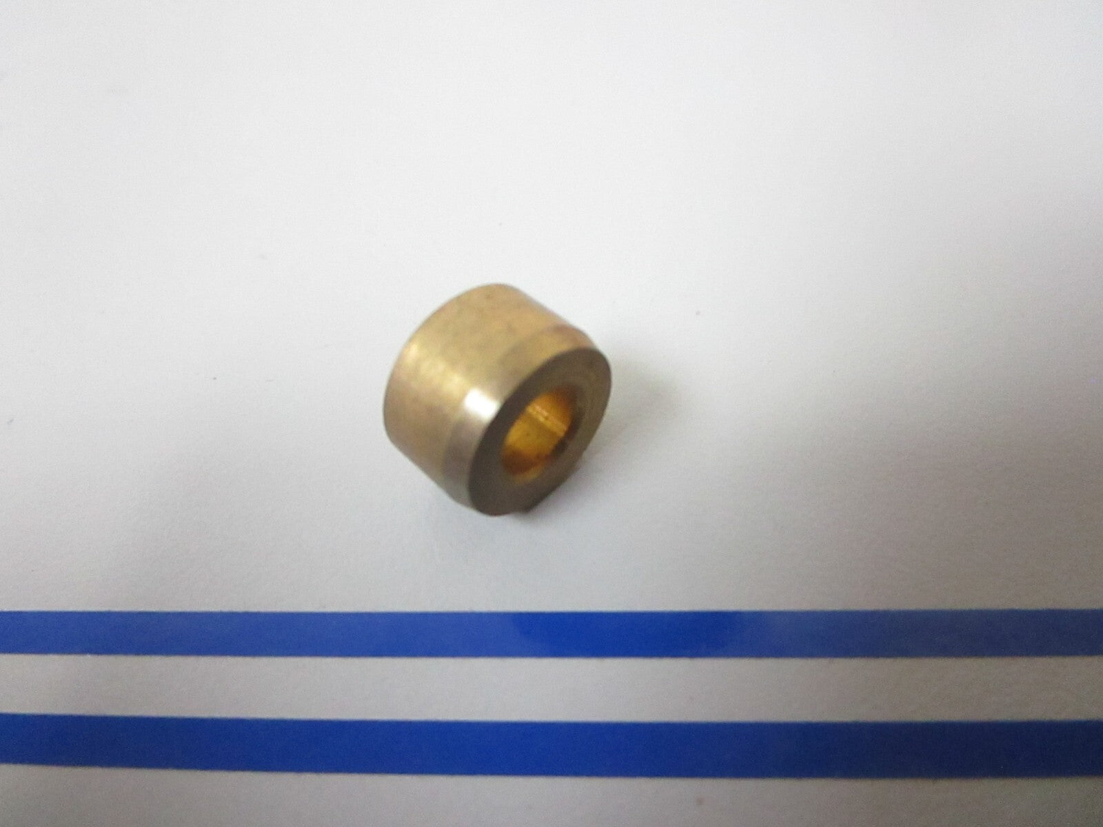 *NEW OEM* 0720 OMC Johnson Evinrude Bushing 303332 0303332