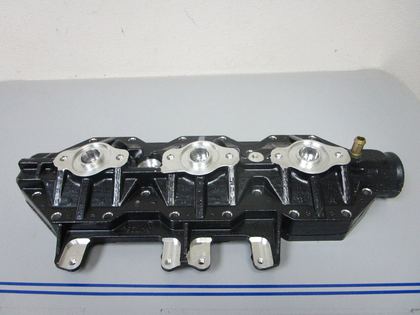 *NEW OEM* 0720 OMC Evinrude 200 225 250 hp 2000 Port Cylinder Head 5001509