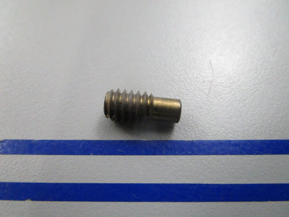 NEW OEM 315321 0315321 OMC Johnson Evinrude 56B Orifice Plug 0810