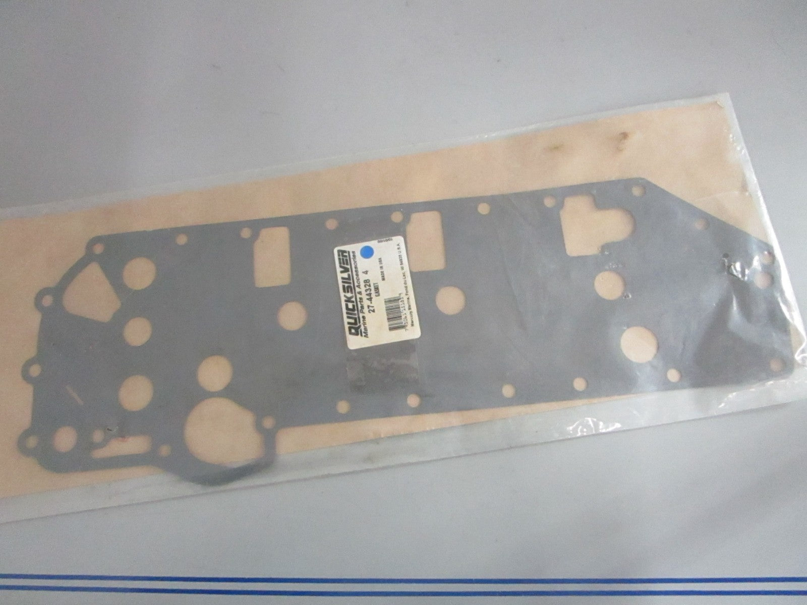 NEW OEM 27-44328 4 Mercury Quicksilver Gasket 0820