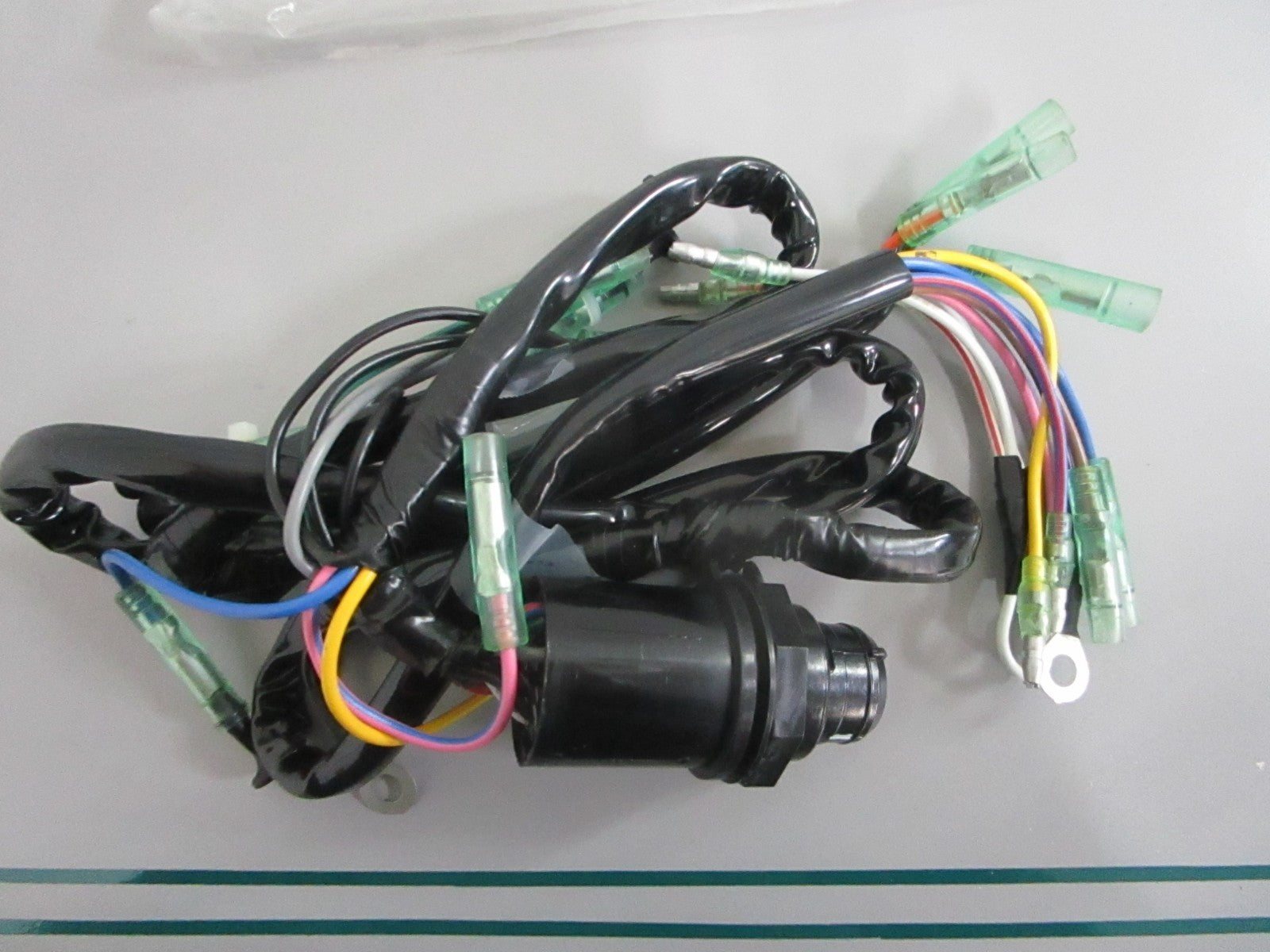 NEW OEM 37110-94720 Suzuki Ignition Switch Assy 0820