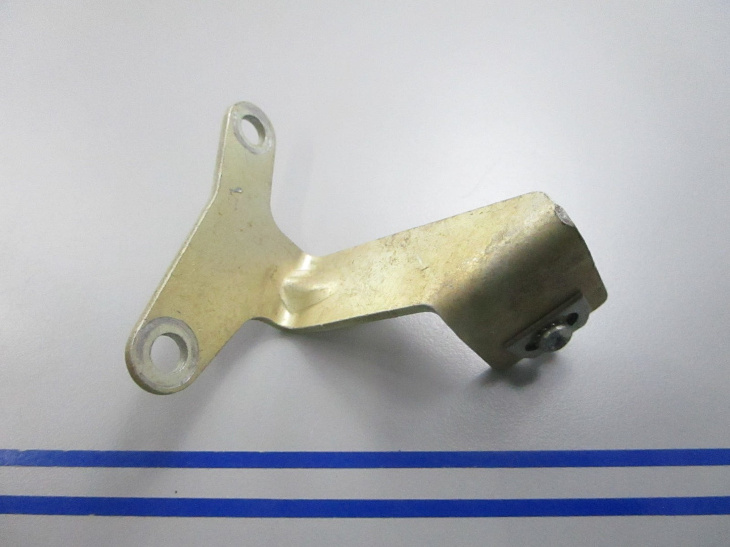 NEW OEM 342496 0342496 OMC Johnson Evinrude Bracket 0810