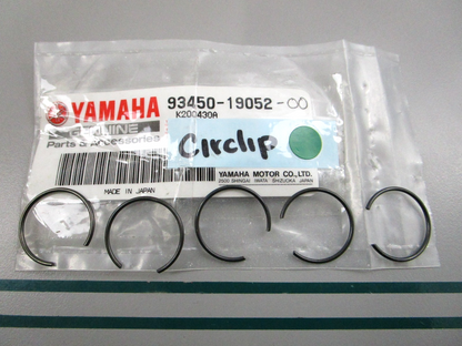 NEW OEM (LOT OF 5) 93450-19052-00 Yamaha Circlip 0810