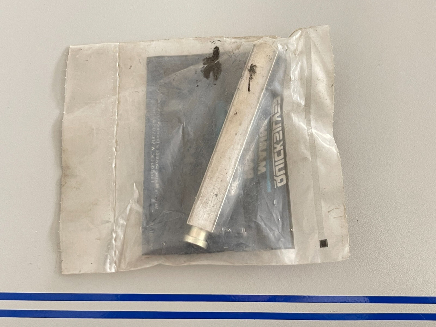 *NEW OEM* 0810 Mercury Quicksilver Shaft 42152