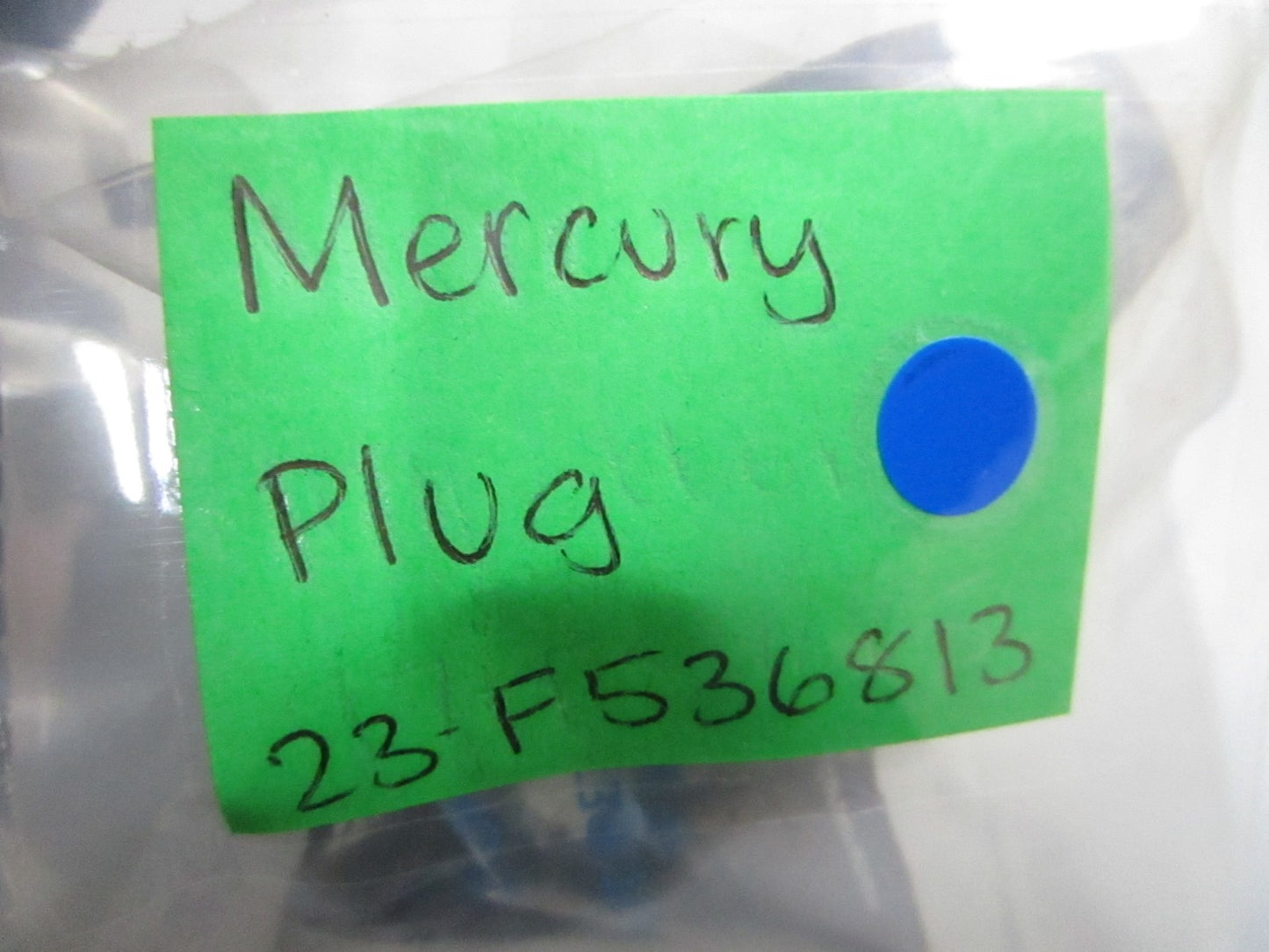 *NEW OEM* 0810 Mercury Quicksilver Plug 23-F536813