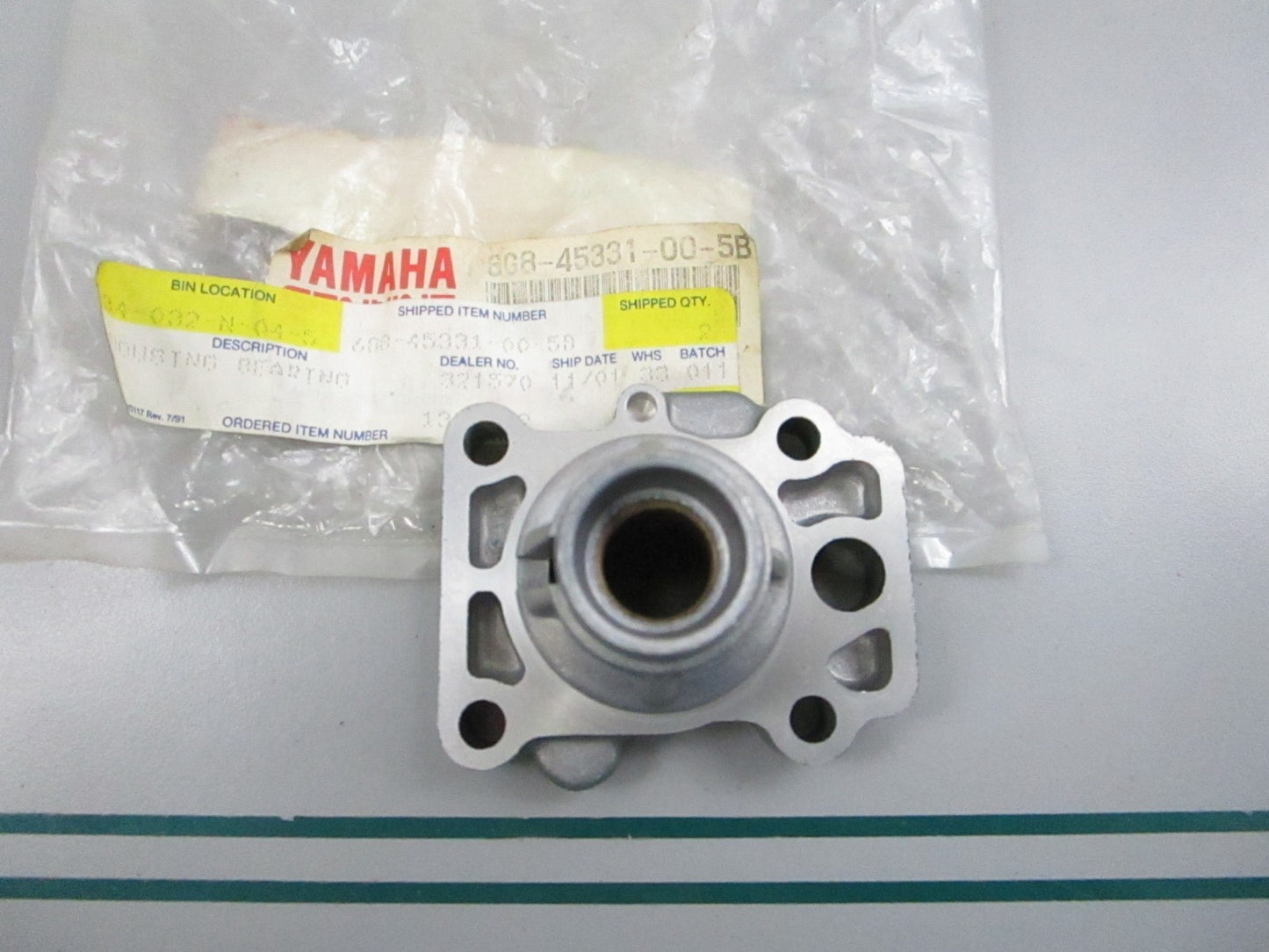 NEW OEM 6G8-45331-00-5B Yamaha Bearing Housing 0810