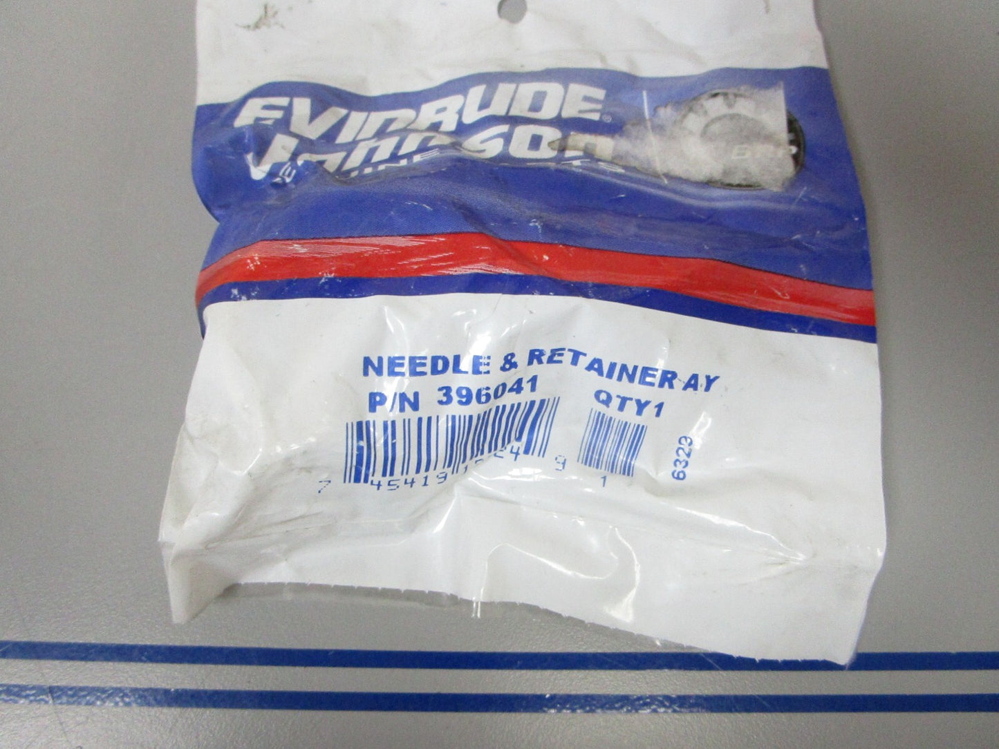 *NEW OEM* 0810 OMC Johnson Evinrude Needle & Retainer Assembly 396041 0396041