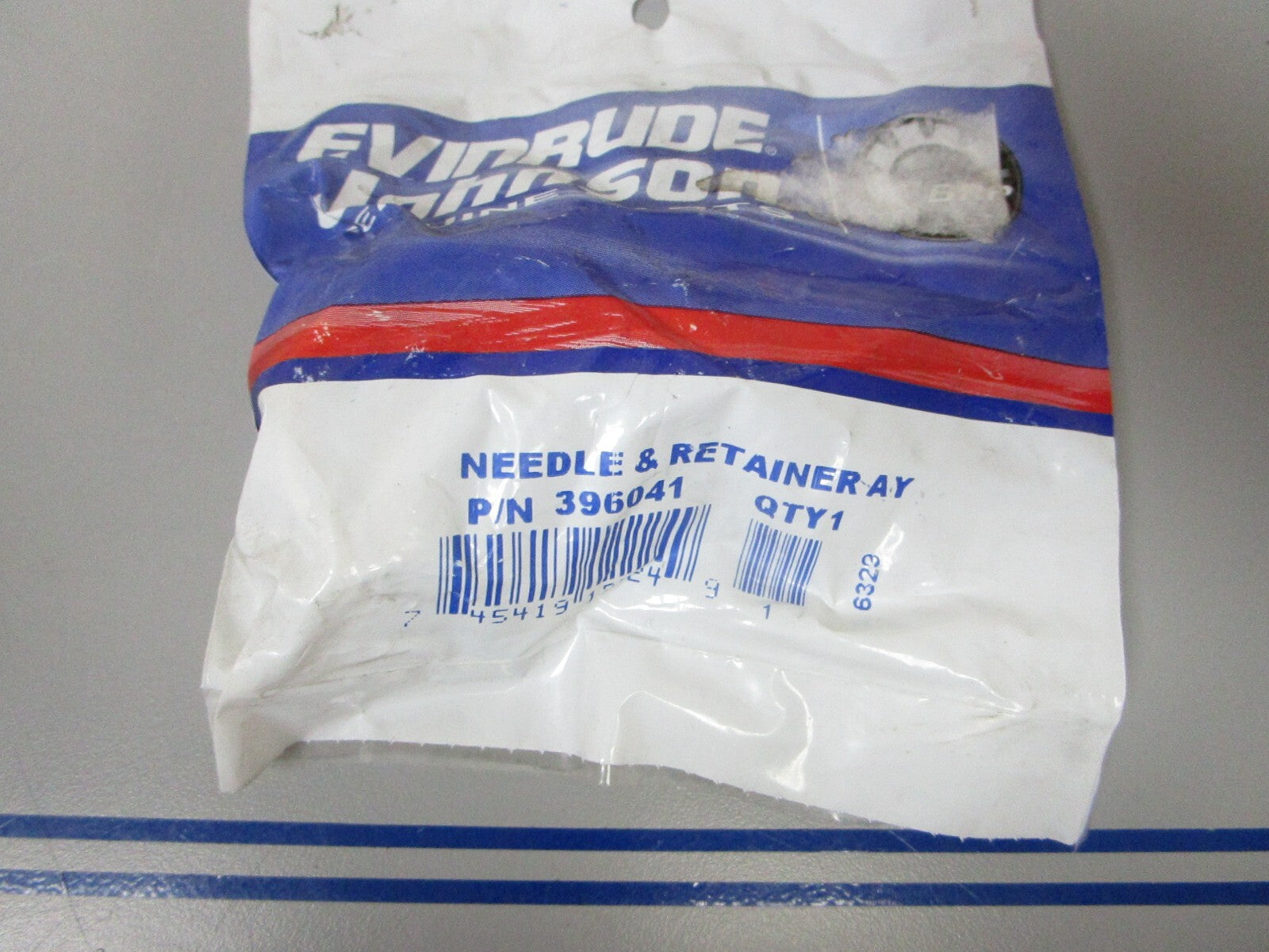 *NEW OEM* 0810 OMC Johnson Evinrude Needle & Retainer Assembly 396041 0396041