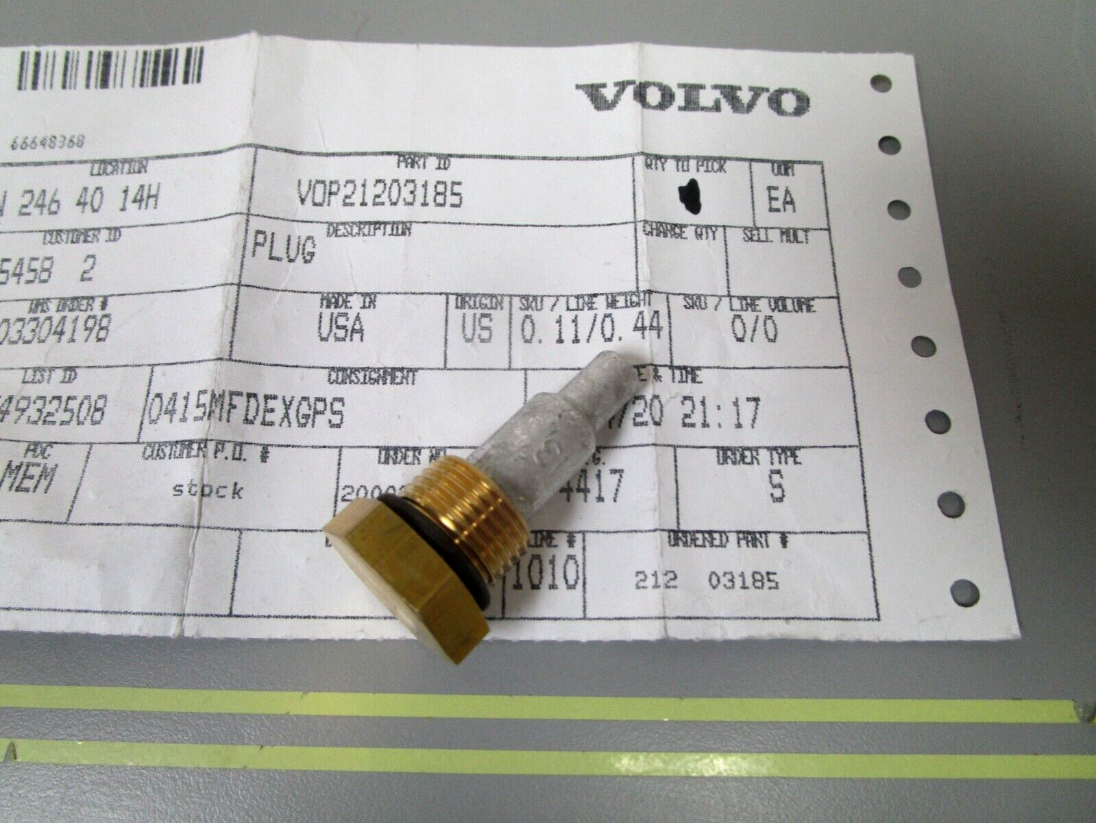 *NEW OEM* 0720 Volvo Penta Plug 21203185