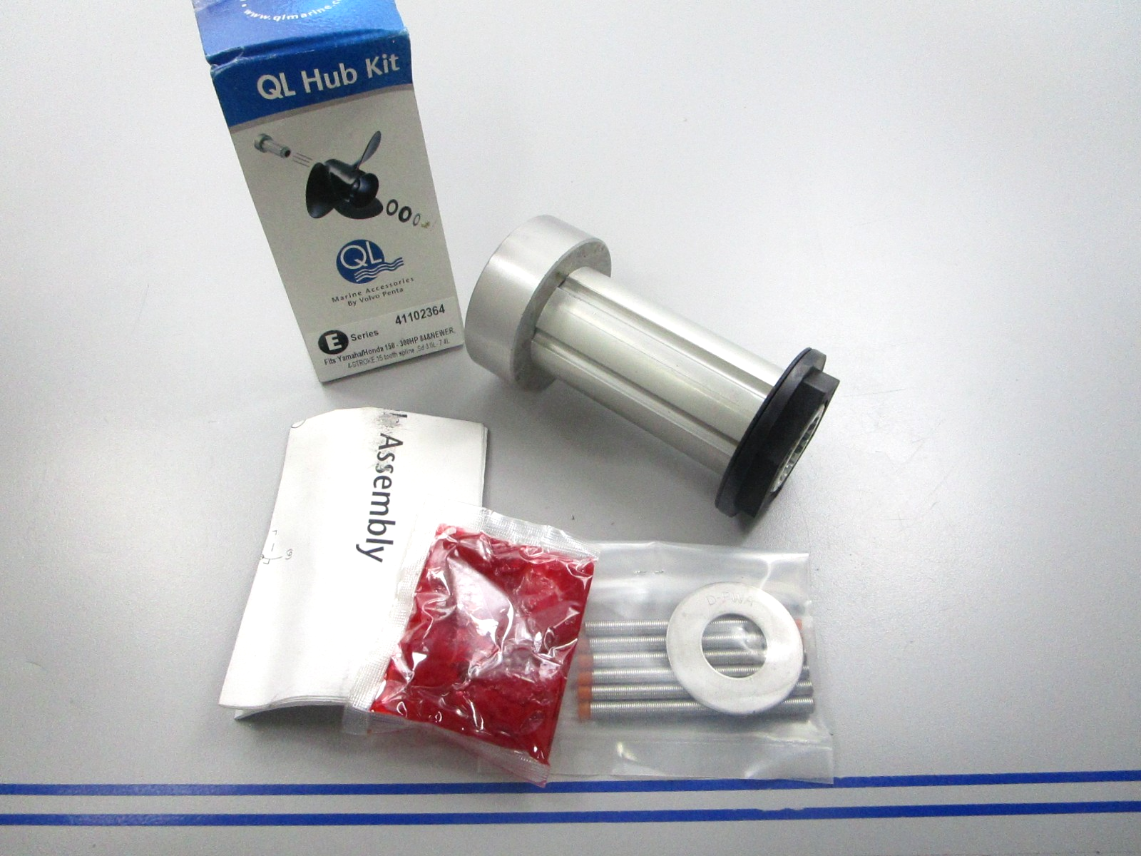 NEW 41102364 QL Marine E-Series Hub Kit 0810