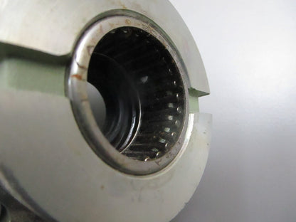 *NEW OEM* 0810 OMC Johnson Evinrude Bearing Housing & Seal 394610 0394610