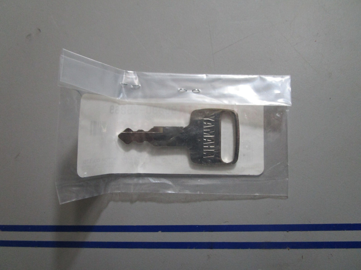 *NEW OEM* 0810 Yamaha 372 Key 90890-55869