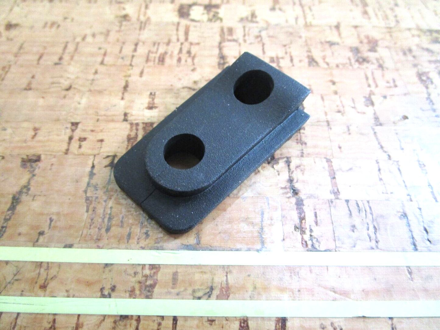*NEW OEM* 0750 OMC Johnson Evinrude GROMMET 337408 0337408