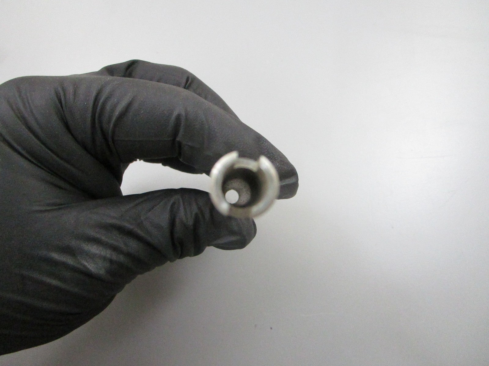 *NEW OEM* 0810 OMC Johnson Evinrude Spring Retainer 311257 0311257