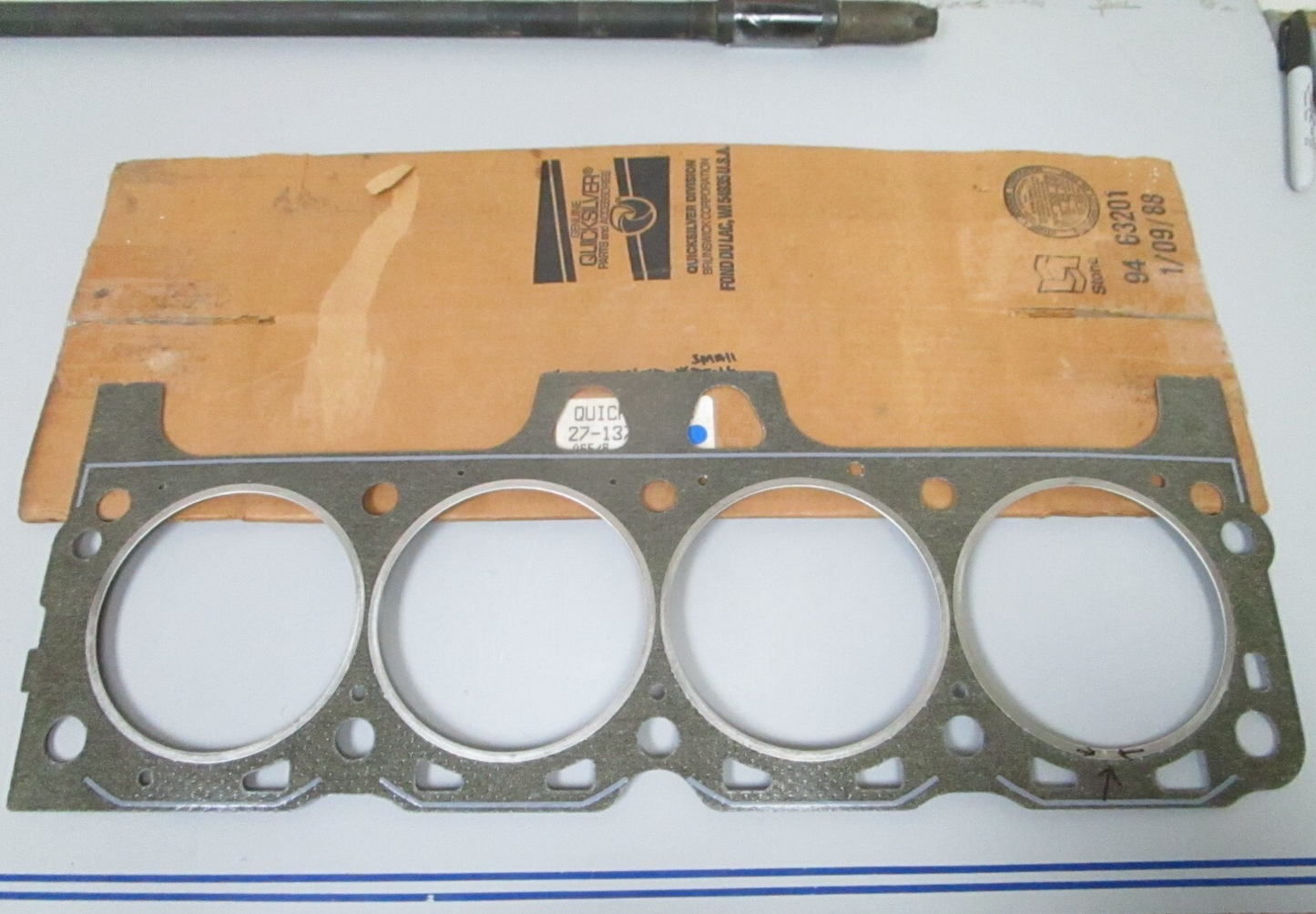 *NEW OEM* 0810 Mercury Quicksilver Gasket 27-13709T