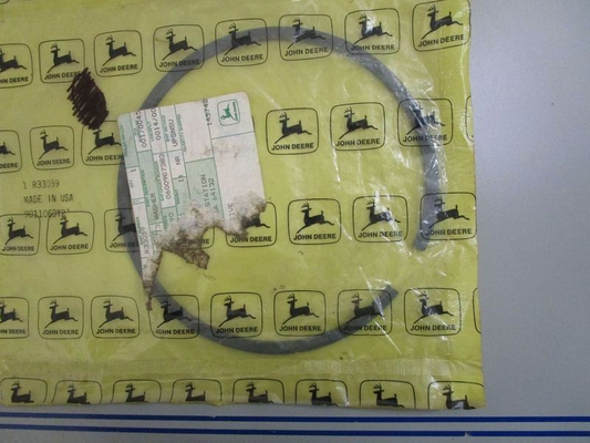 *NEW OEM* 0770 John Deere Seal R33059