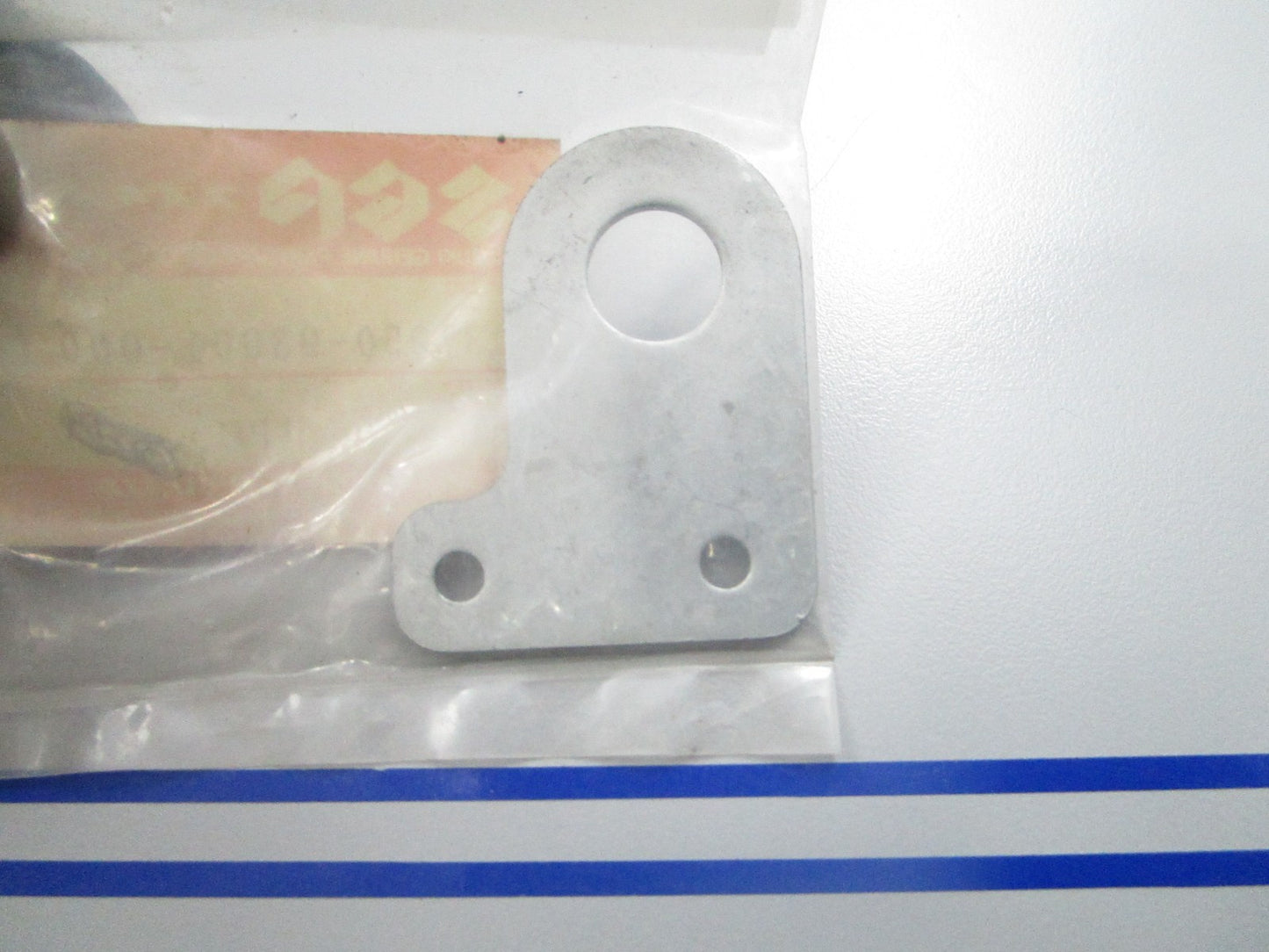 *NEW OEM* 0810 Suzuki Emergency Bracket 37950-93901-000