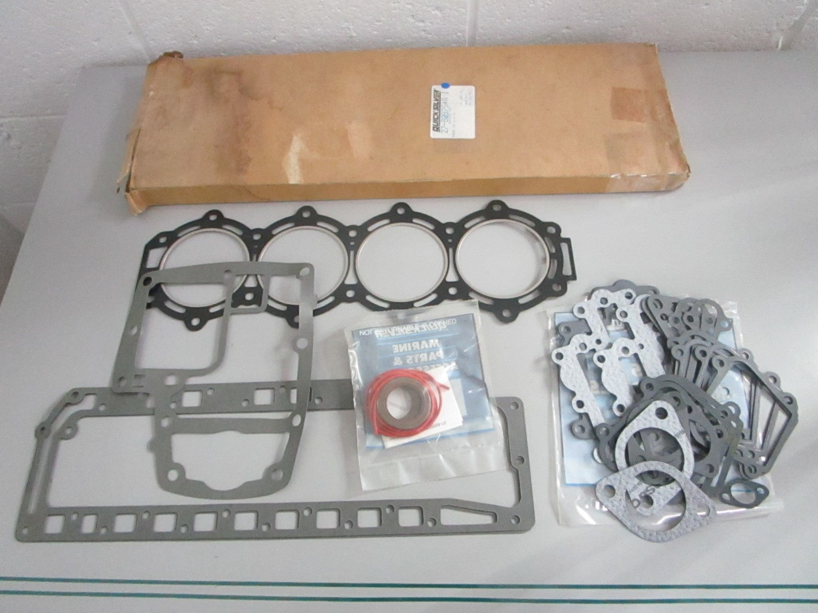 NEW OEM 27-809754A1 Mercury Quicksilver Gasket Set 0820