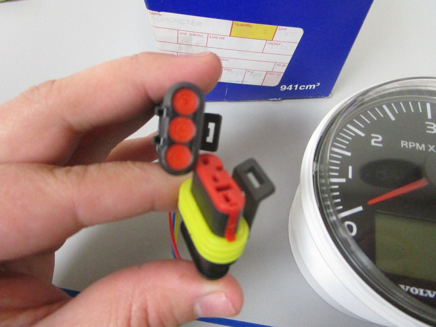 *NEW OEM* 0720 Volvo Penta 6 RPM 6000 Digital Tachometer 21234541 21509646