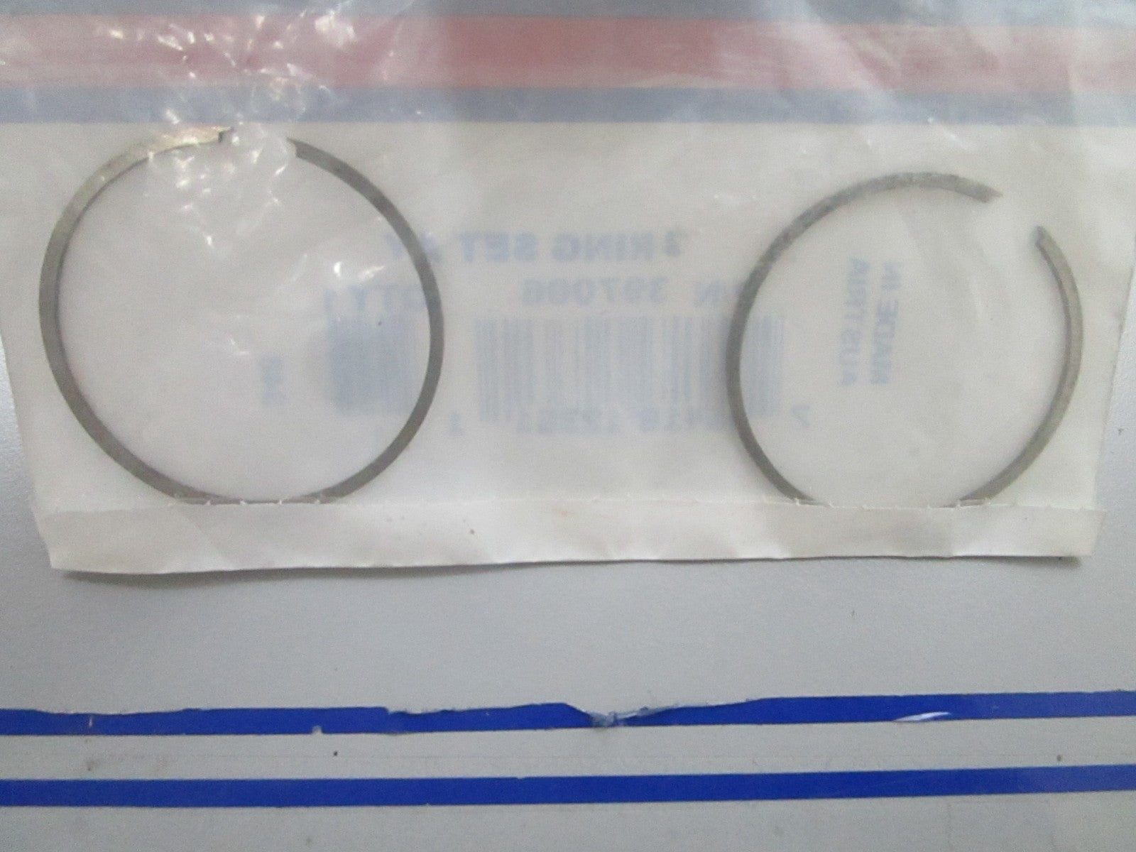 *NEW OEM* 0810 OMC Johnson Evinrude 2 Ring Set Assembly 397006 0397006