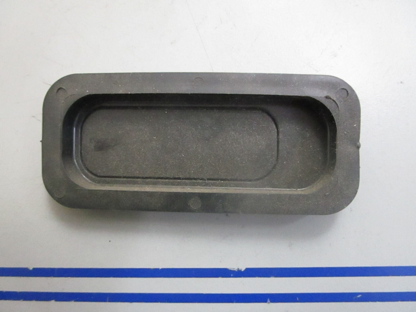 *NEW OEM* 0810 Mercury Quicksilver Grommet 25-96160