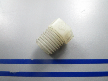 *NEW OEM* 0810 OMC Johnson Evinrude Pipe Plug 911213 0911213