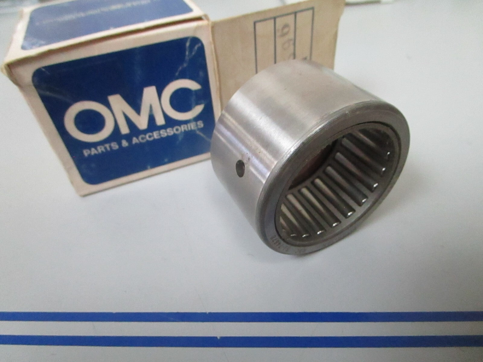 *NEW OEM* 0810 OMC Johnson Evinrude Bearing 382596 0382596