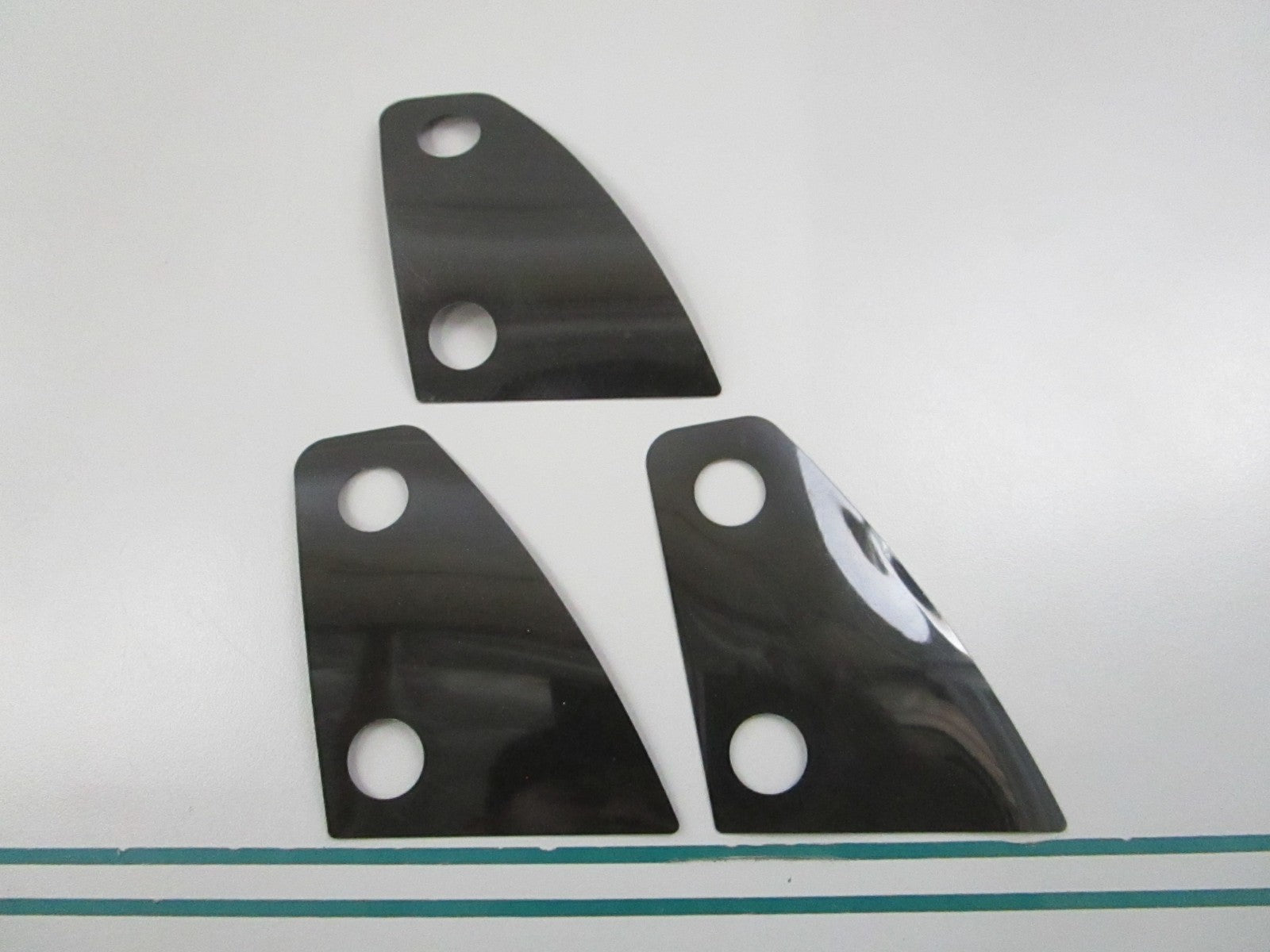 NEW OEM (LOT OF 3) 911879 0911879 OMC Johnson Evinrude Shim 0810