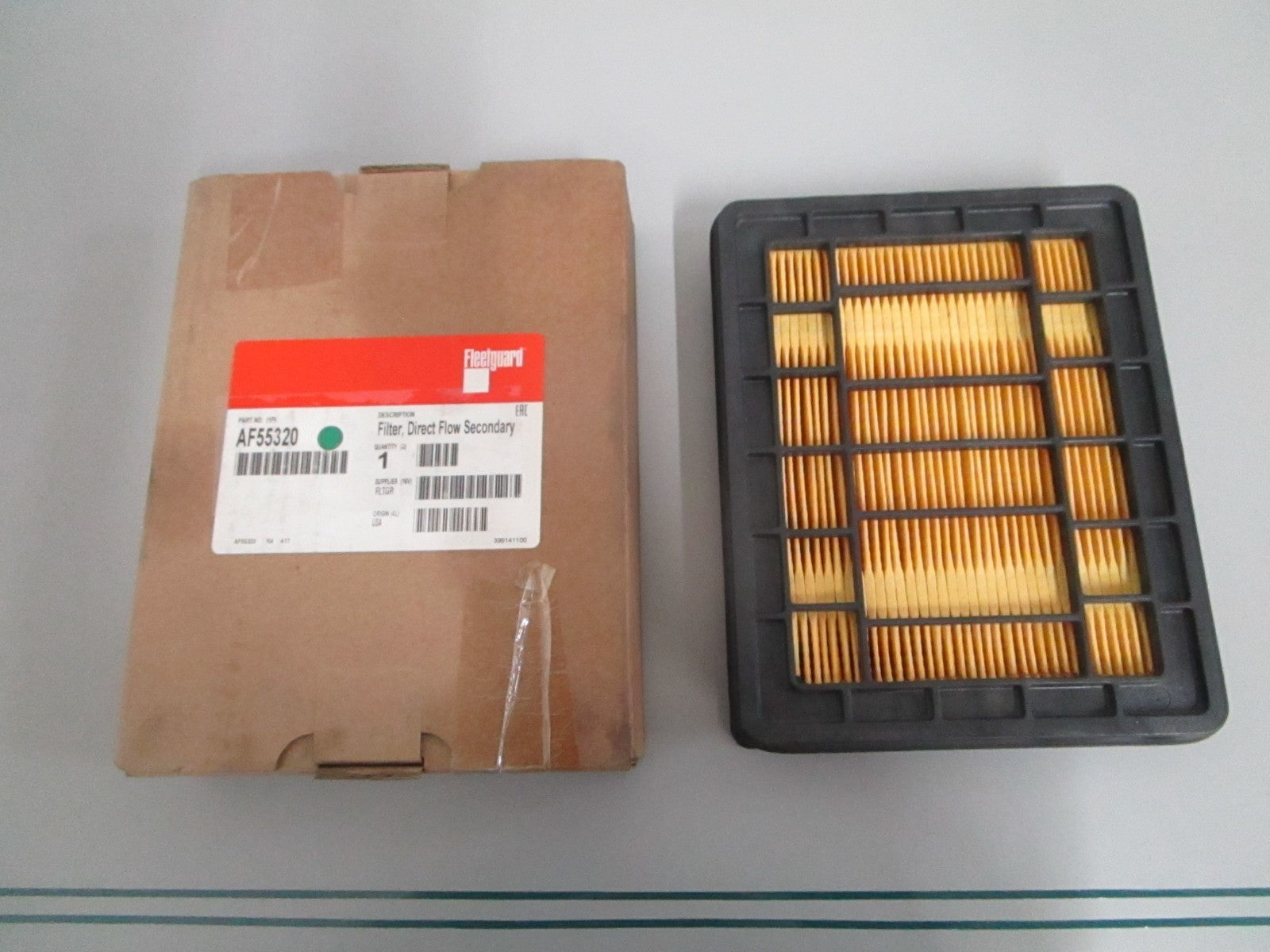 NEW OEM AF55320 Fleetguard Direct Flow Secondary Filter 0820