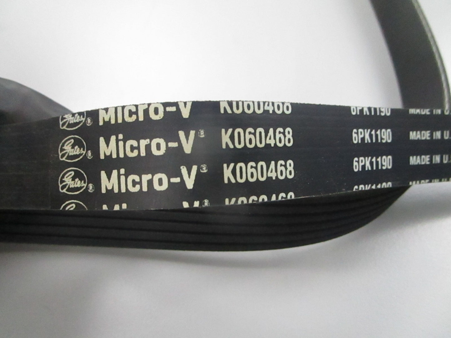 NEW K060468 Gates Micro-V Serpentine Belt 0810