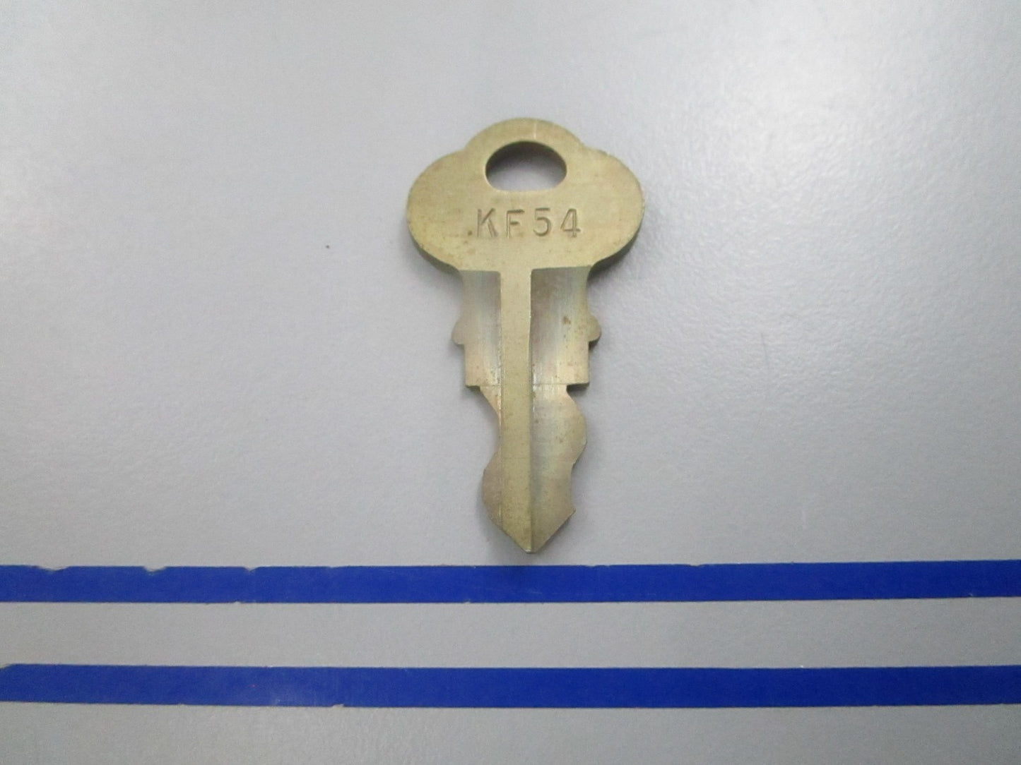 NEW OEM 501569 0501569 OMC Johnson Evinrude K54 Ignition Key 0810
