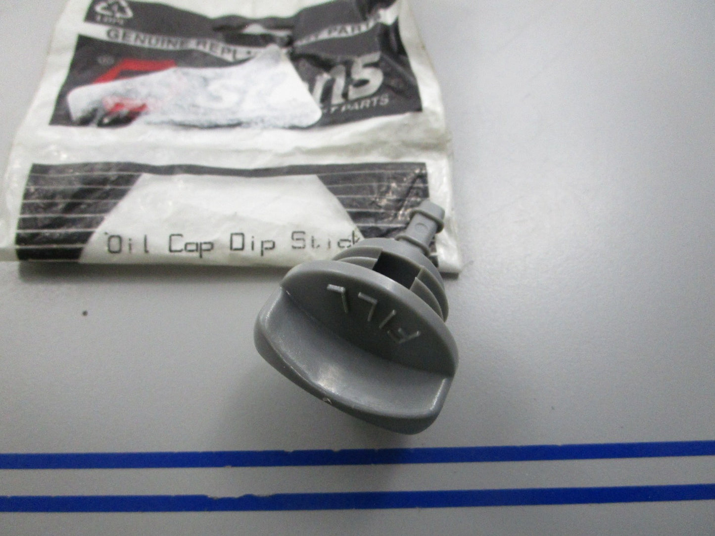 NEW 125-330 Replaces: 280663 Stens Oil Cap 0810