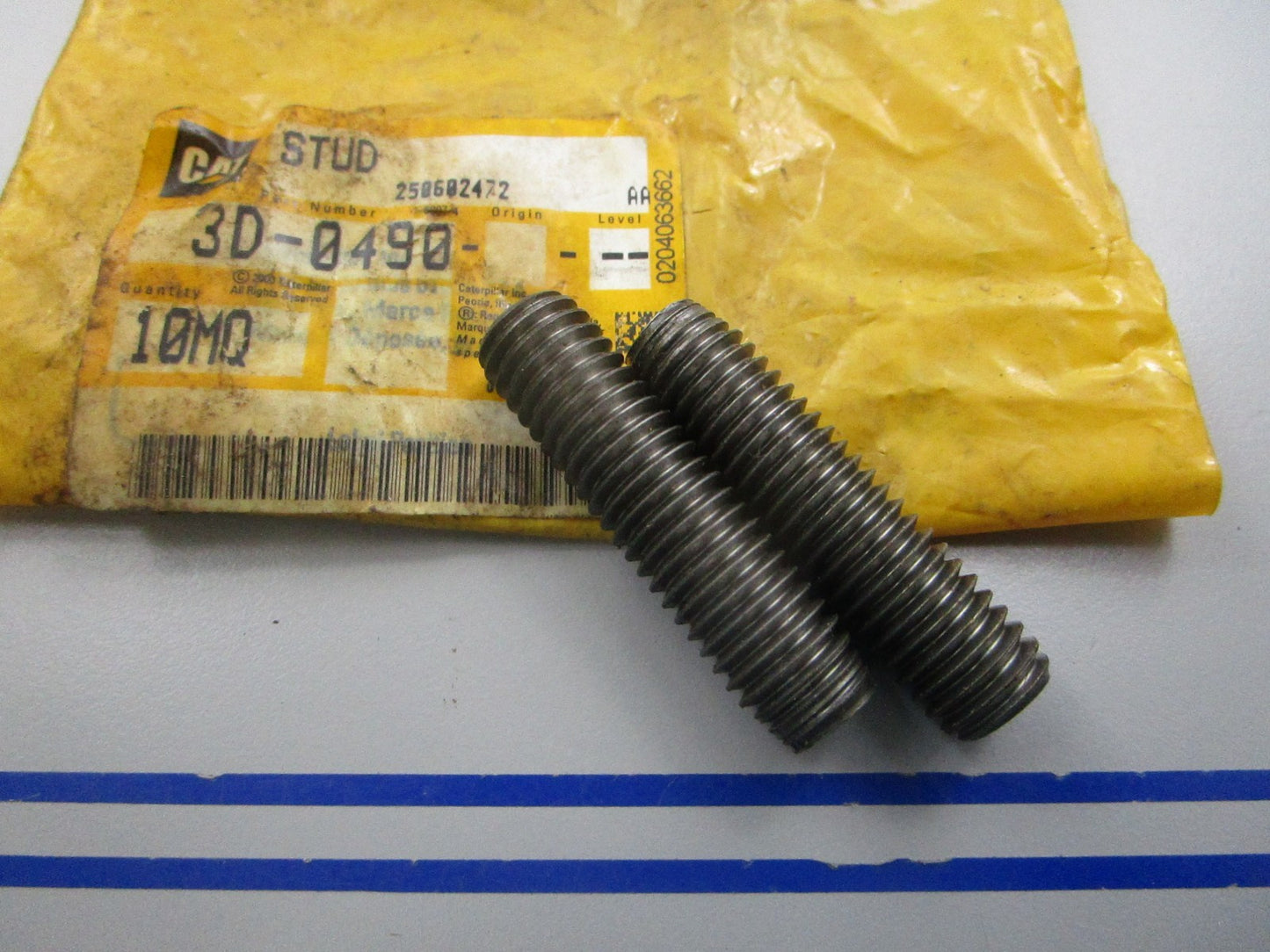 NEW OEM (LOT OF 2) 3D-0490 CAT Stud 0810