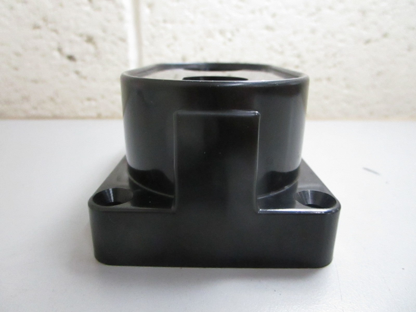 *NEW OEM* 0820 Mercury Quicksilver Housing 15000
