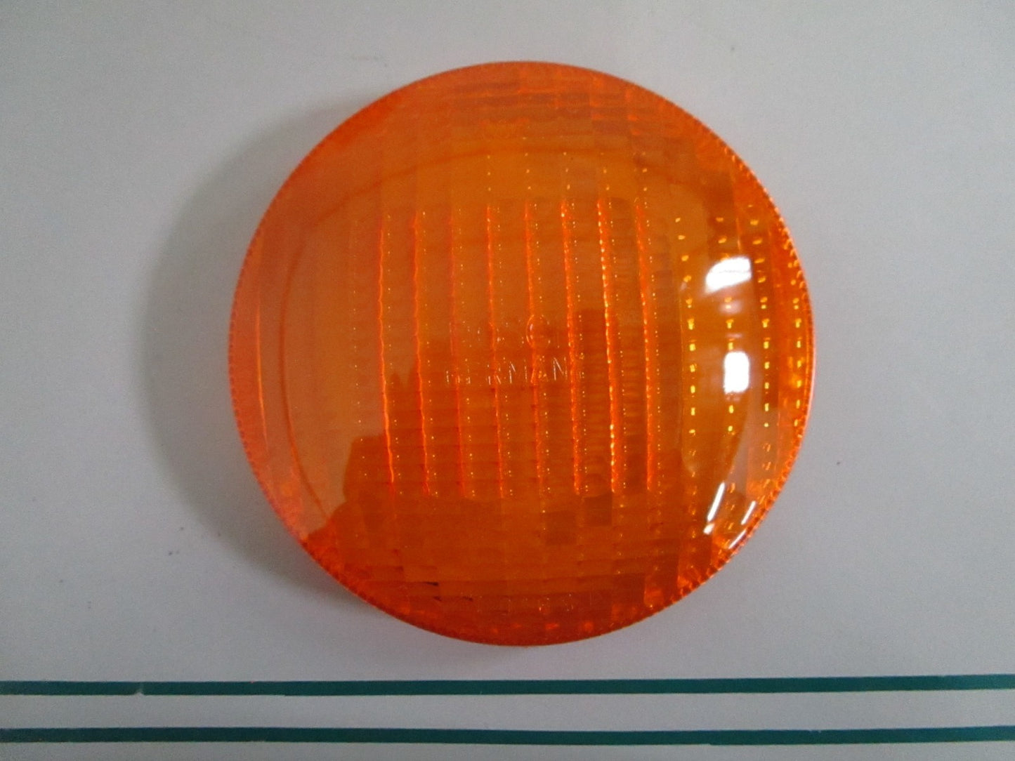 NEW OEM 2305600301 Bosch Turn Signal Lens 0820