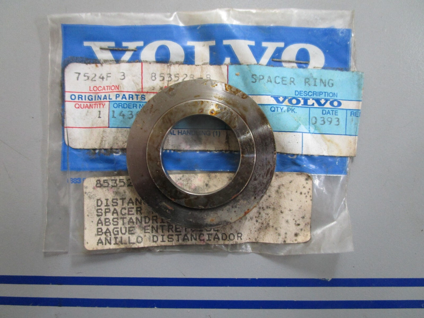 *NEW OEM* 0820 Volvo Penta Spacer Ring 853528