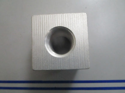 *NEW OEM* 0820 OMC Johnson Evinrude Anchor & Bushing 3853808