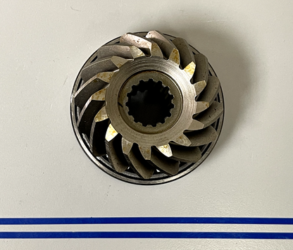 *NEW OEM* 0670 Mercury Quicksilver Force Pinion Gear Bearing Assembly A84266