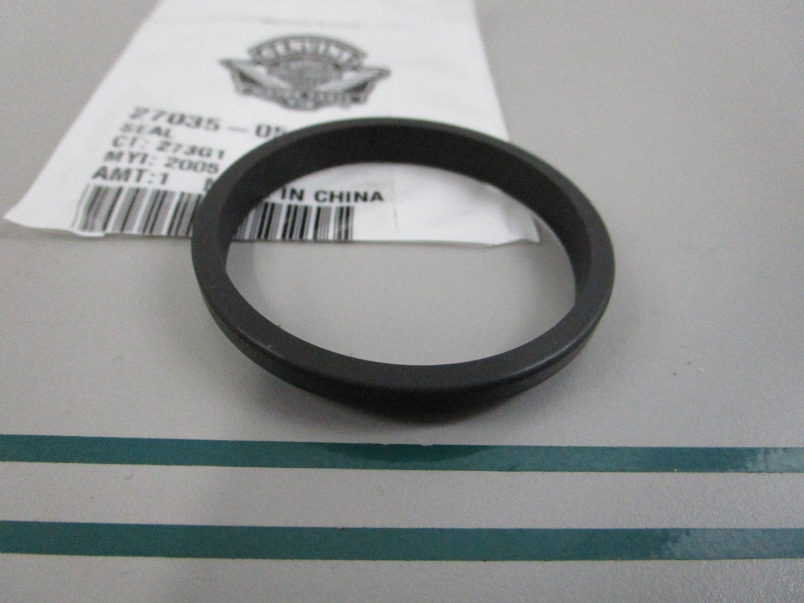 NEW OEM 27035-05 Harley Davidson Seal 0810